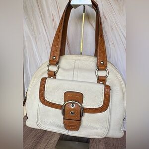 Vintage Coach Soho White Dome Satchel – Classic Elegance with Modern Flair